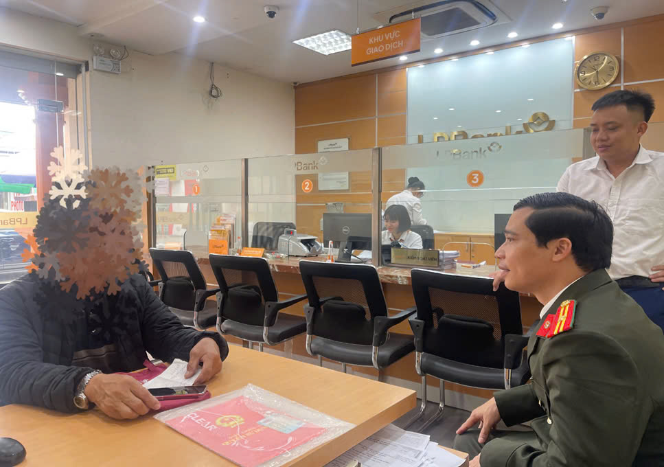 Công an huyện Vĩnh Bảo: Kịp thời giúp khách hàng thoát “bẫy” lừa đảo hơn 5 tỷ đồng